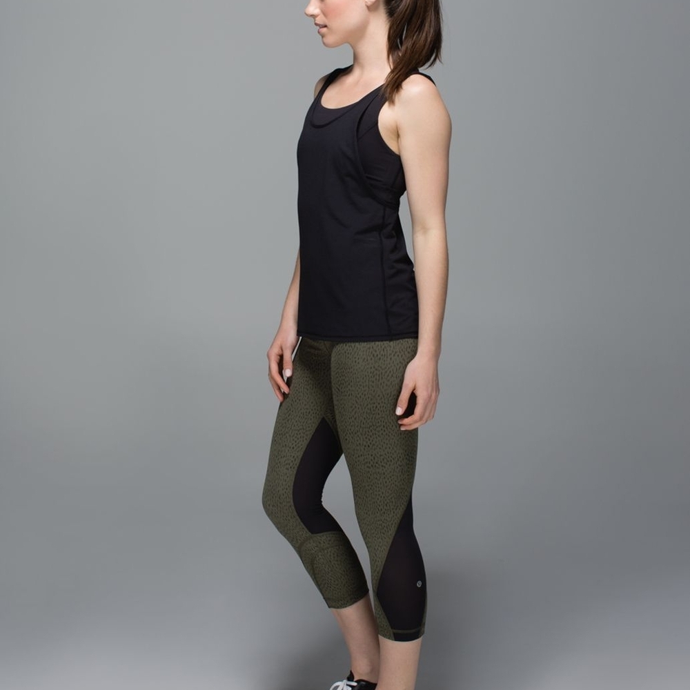 Lululemon Athletica Black And Olive Women's Capris